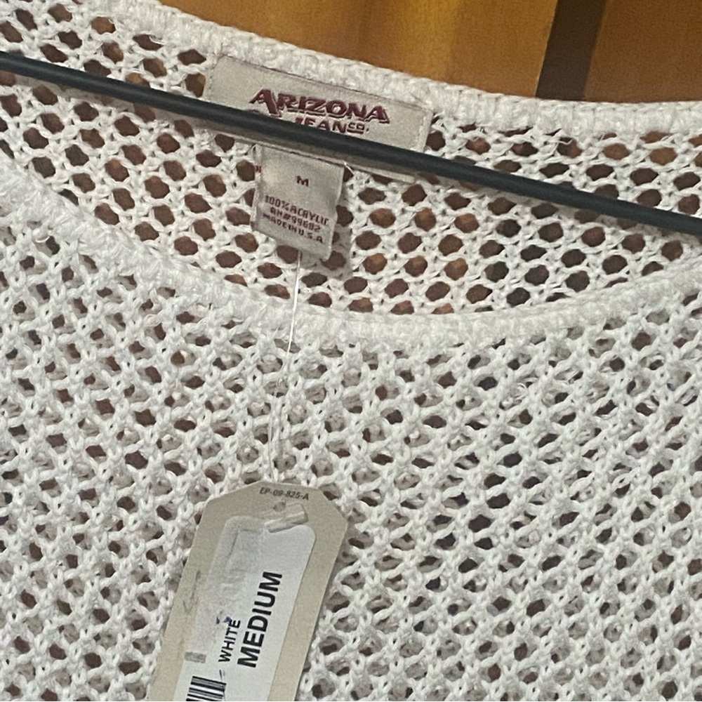 Arizona White Knit Crochet Short Sleeve Sweater Top Juniors Medium - Picture 2 of 4